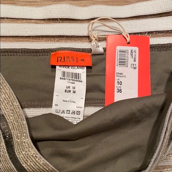 Bikini - Picture 4 of 5